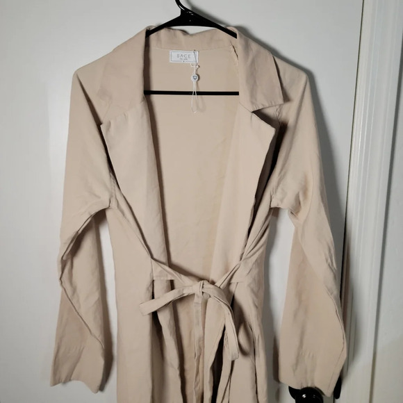 Lulus Sage the Label Gwyneth Tan Tie-Back Trench Coat | Size M | Style # 17323 - Picture 7 of 12